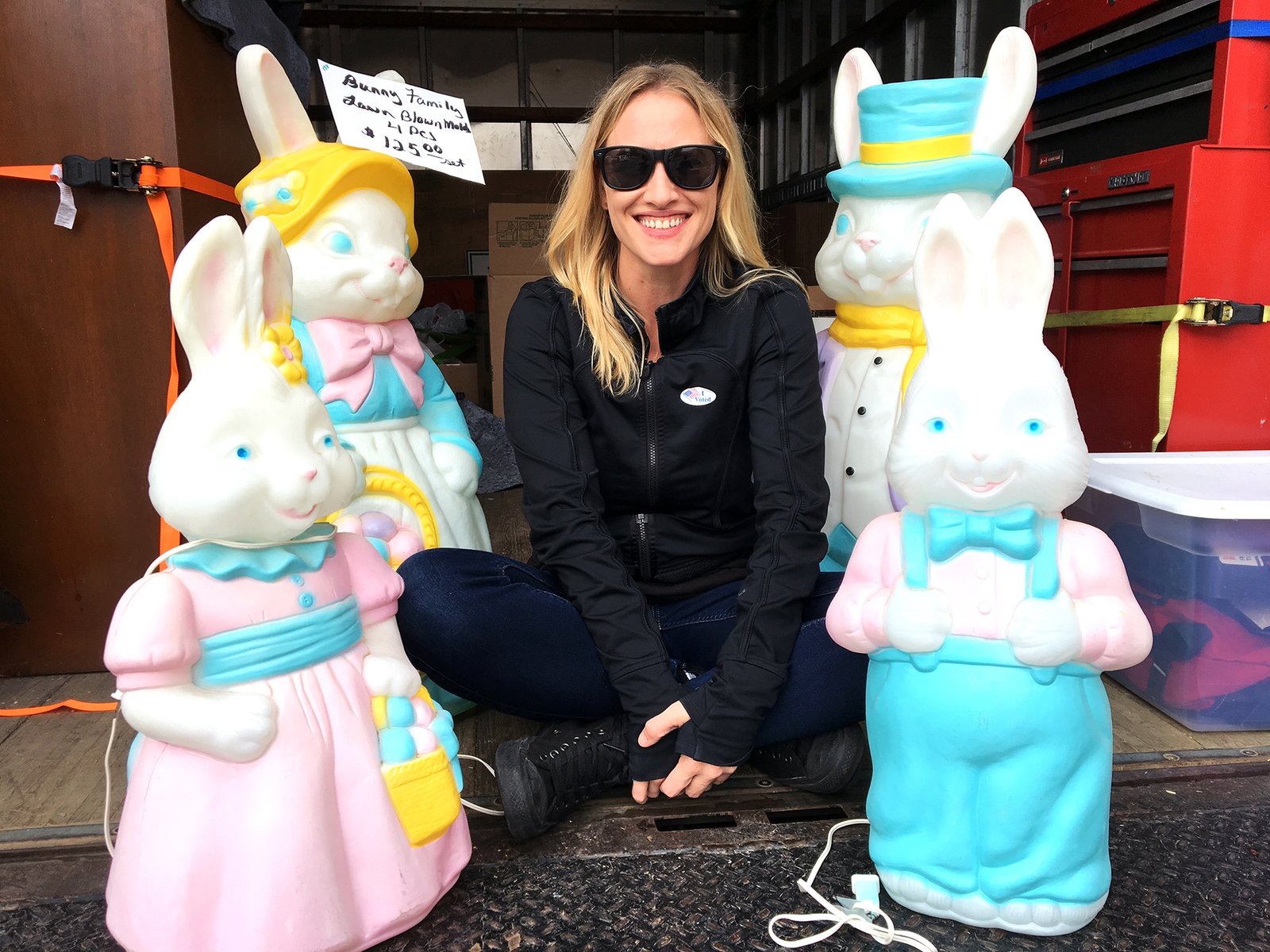 With-the-Bunnies-for-the-Holiday-Booth